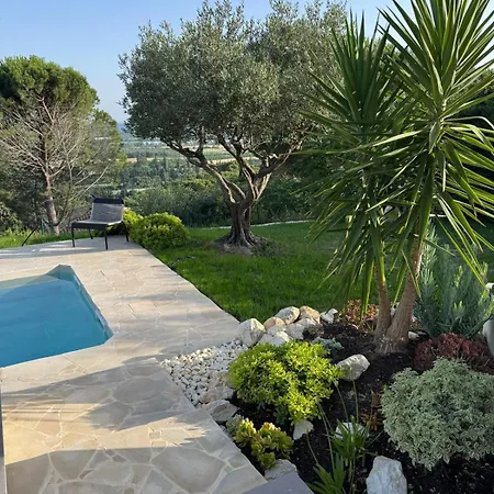 Superbe Maison Dans Les Hauteurs D'avignon * Les Angles (Gard)